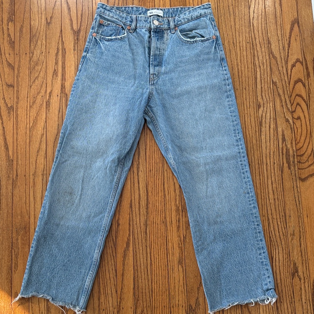 Zara Light Blue Denim Wide Leg Jeans with Frayed Hem
